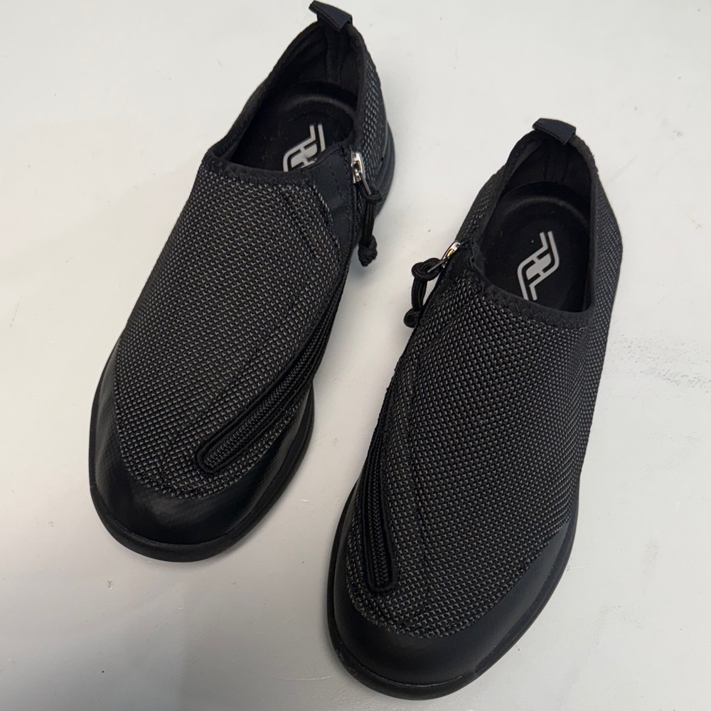 Friendly Shoes Force Black size men’s 6/womens 7